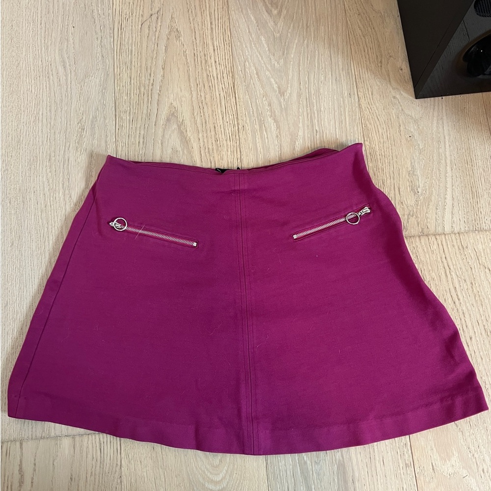 Pink mini skirt - size medium - zipper detailing